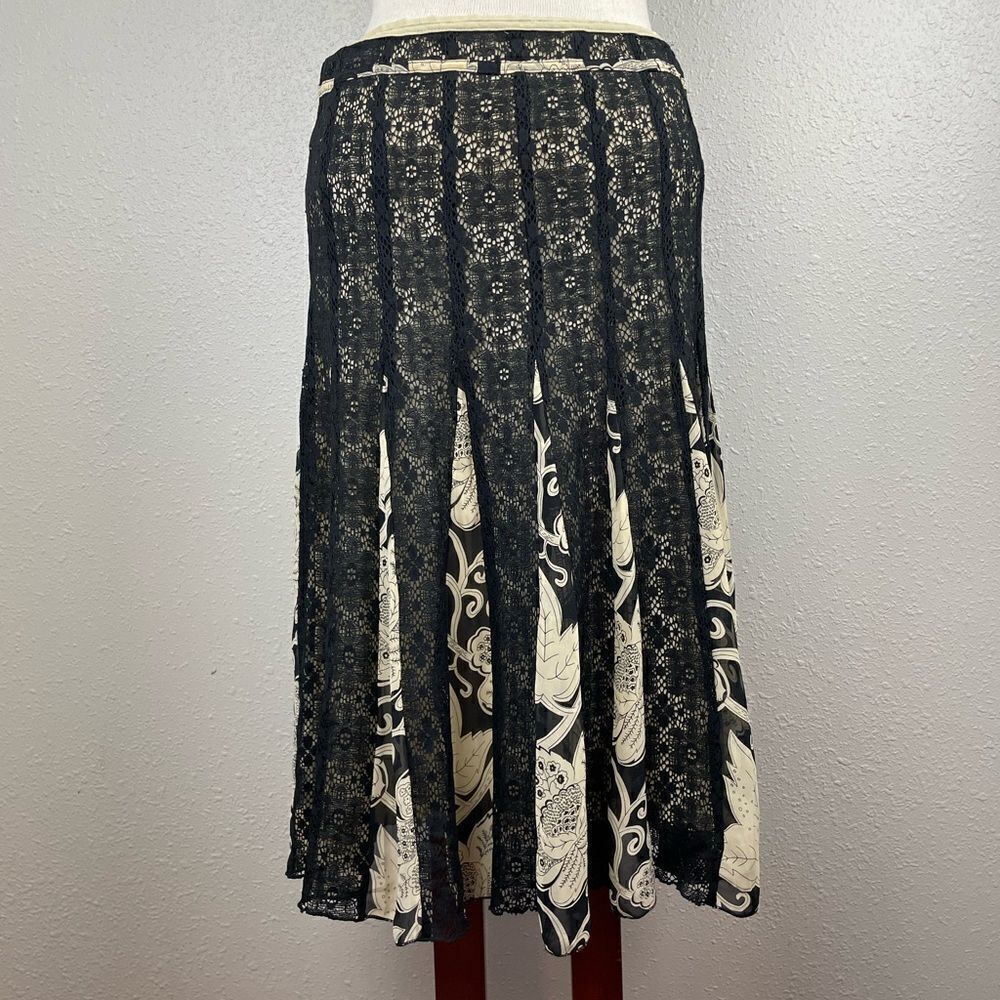 Bandolino Black Lace Trimmed Midi Skirt Size 6 EUC